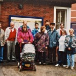 ReH Treffen 1996 in Stade, Gruppenfoto vor dem Seewetteramt in Hamburg 1996